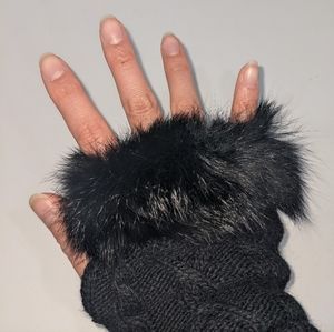 NWT Rudsak Rabbit Fur Fingerless Gloves
